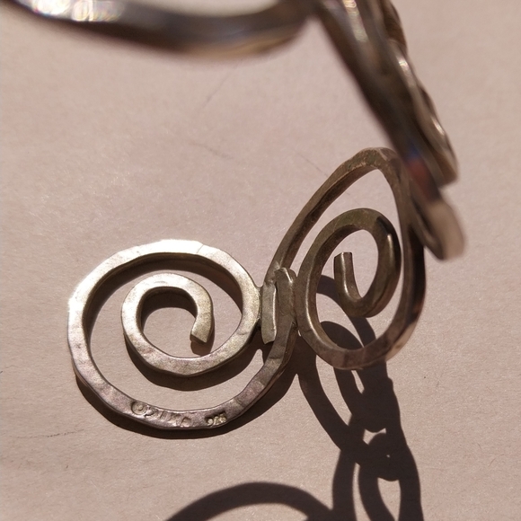 Sterling Silver Elegant Bracelet - Picture 5 of 15